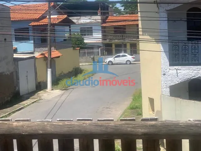 Casa com 207m² 3 quartos e 2 banheiros, à venda, no bairro Colônia Santo Antônio em Barra Mansa