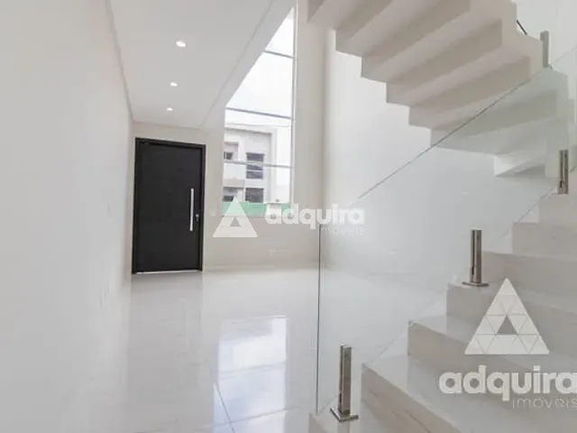 Casa com 199m² 3 quartos e 3 banheiros, à venda, no bairro Cará-cará em Ponta Grossa