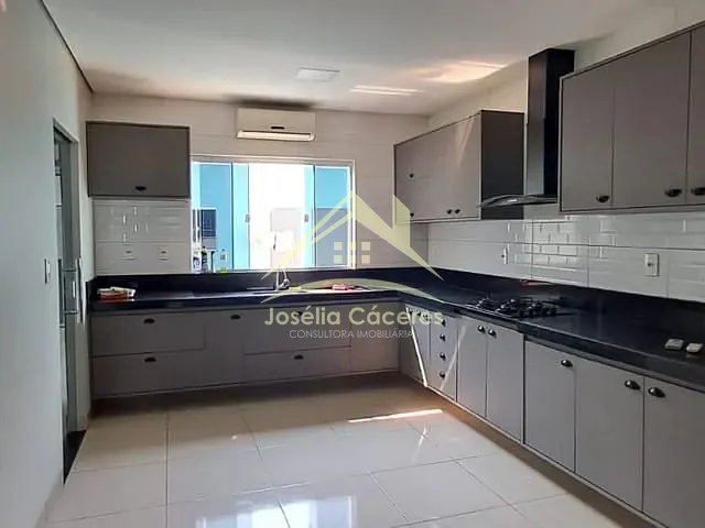 Casa com 384m² 3 quartos e 3 banheiros, à venda, no bairro Centro-Sul em Várzea Grande