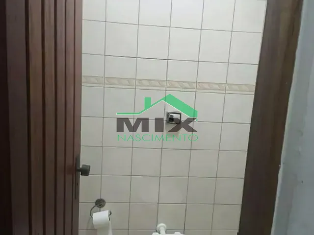 Sobrado 3 quartos e 2 banheiros, à venda, no bairro Conjunto Habitacional Brigadeiro Faria Lima em São Paulo