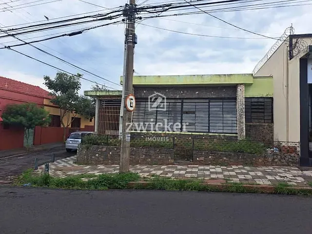 Casa com 440m² 2 quartos e 1 banheiro, à venda, no bairro Vila Souto em Bauru