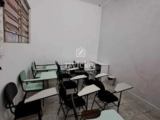 Casa com 440m² 2 quartos e 1 banheiro, à venda, no bairro Vila Souto em Bauru