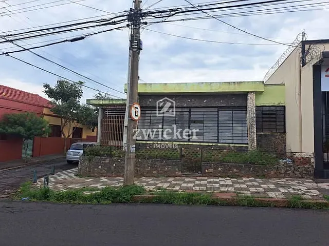 Casa com 440m² 2 quartos e 1 banheiro, à venda, no bairro Vila Souto em Bauru