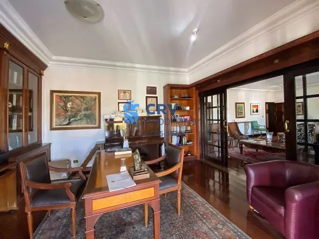 Casa com 3515m² 5 quartos e 7 banheiros, à venda, no bairro Bela Suiça em Londrina