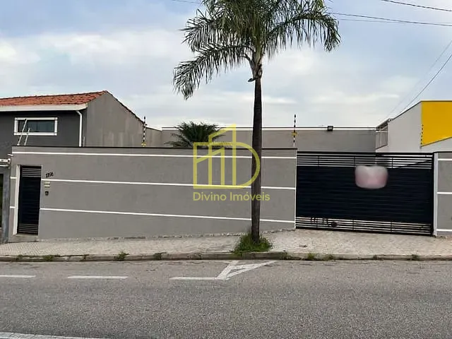 Casa com 550m² 3 quartos e 3 banheiros, à venda, no bairro Jardim Santa Rosália em Sorocaba