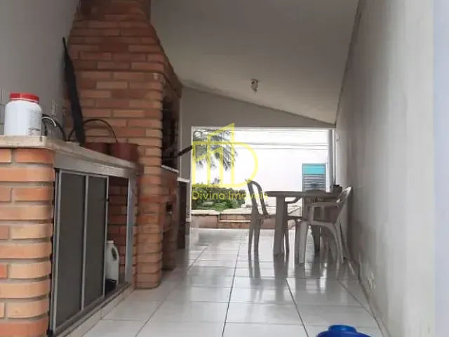 Casa com 550m² 3 quartos e 3 banheiros, à venda, no bairro Jardim Santa Rosália em Sorocaba
