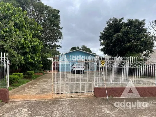 Casa com 420m² 2 quartos e 1 banheiro, à venda, no bairro Colônia Dona Luíza em Ponta Grossa