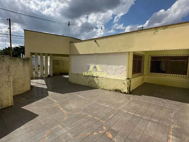 Casa 3 quartos e 1 banheiro, à venda, no bairro Jd três Marias em Salto