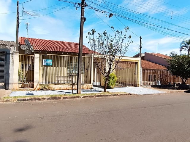 Casa com 262m² 3 quartos e 3 banheiros, à venda, no bairro Vila Salome em Cambé