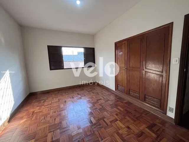 Casa 5 quartos e 4 banheiros, à venda, no bairro Jardim Maria Augusta em Taubaté