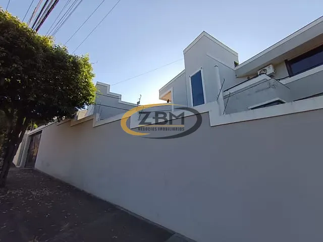 Sobrado com 500m² 3 quartos e 5 banheiros, à venda, no bairro Portal de Versalhes 2 em Londrina