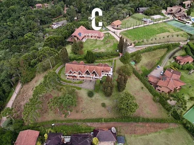 Casa com 5700m² 4 quartos e 4 banheiros, à venda, no bairro Pedra do Fogo em Campos do Jordão