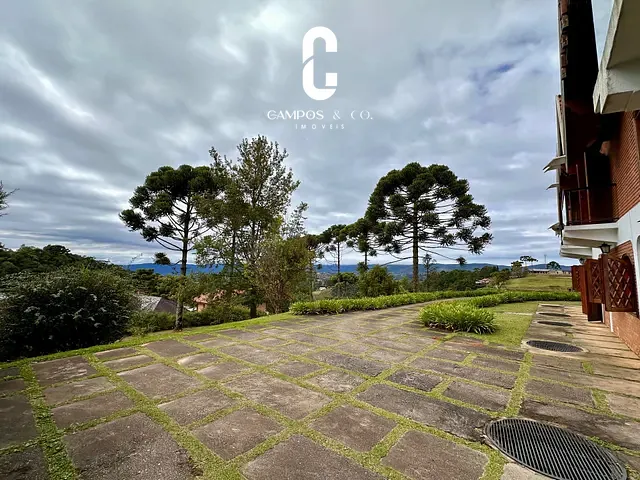 Casa com 5700m² 4 quartos e 4 banheiros, à venda, no bairro Pedra do Fogo em Campos do Jordão