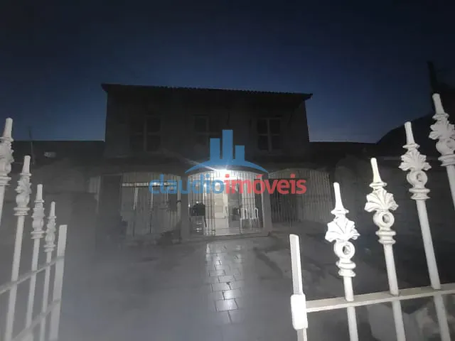 Casa com 278m², à venda, no bairro Conforto em Volta Redonda