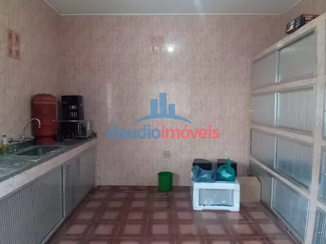 Casa com 278m², à venda, no bairro Conforto em Volta Redonda