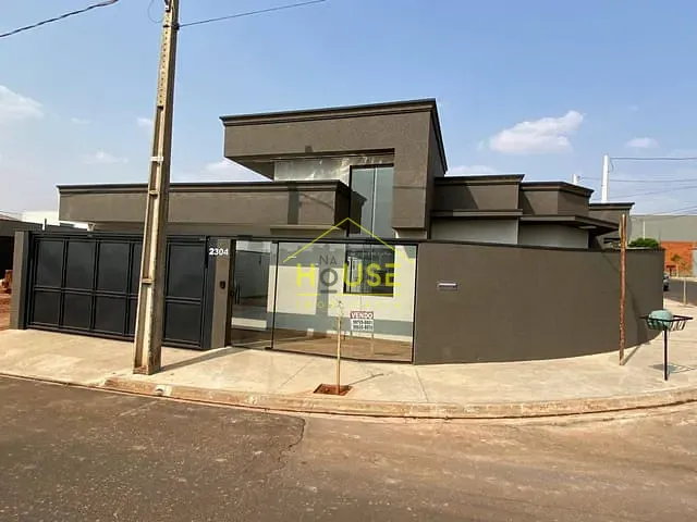 Casa com 262m² 3 quartos e 2 banheiros, à venda, no bairro Parque Residencial do Lago em Votuporanga