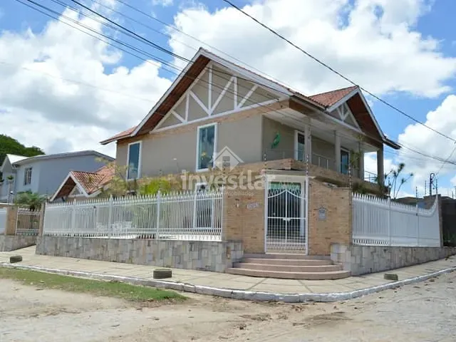 Casa com 682m² 4 quartos e 1 banheiro, à venda, no bairro Nações em Campina Grande