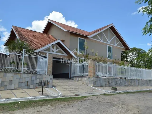 Casa com 682m² 4 quartos e 1 banheiro, à venda, no bairro Nações em Campina Grande