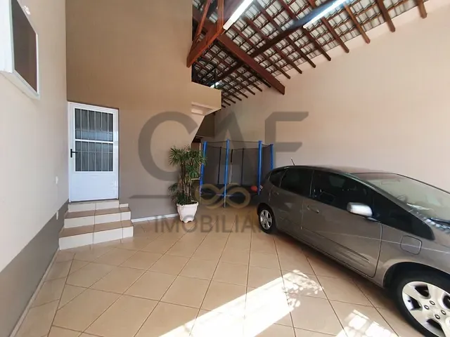 Casa com 1779m² 3 quartos e 4 banheiros, à venda, no bairro São Pedro em Jaguariúna