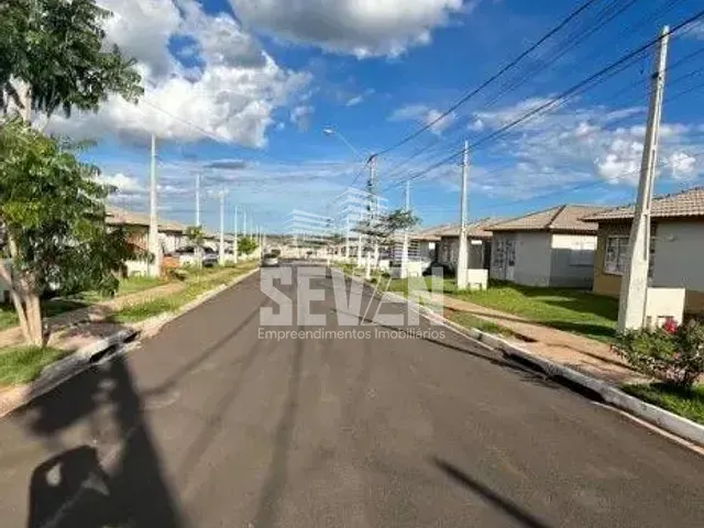 Casa com 239m² 2 quartos e 1 banheiro, para alugar, no bairro Vargem Limpa I em Bauru