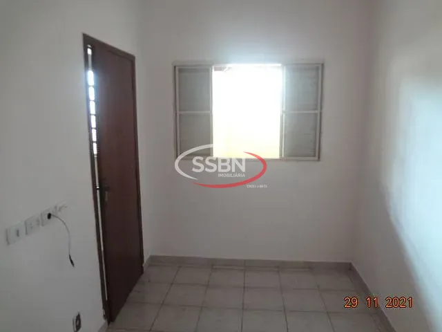 Casa com 200m² 3 quartos e 3 banheiros, à venda, no bairro Parque Residencial Triunfo em Nova Odessa