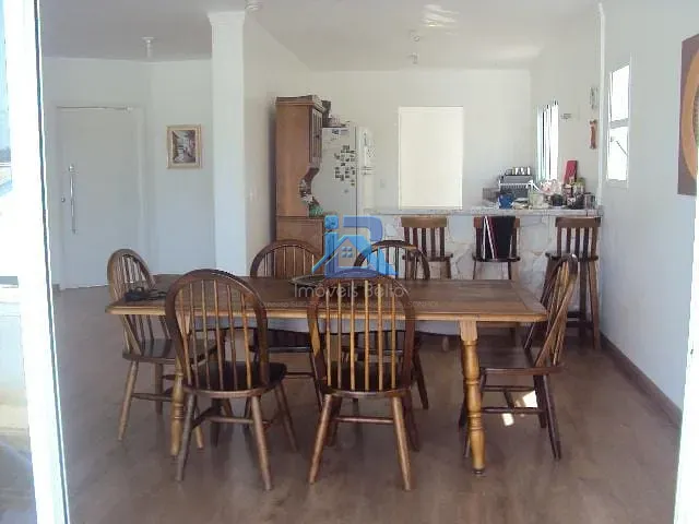 Casa com 300m² 4 quartos e 2 banheiros, à venda, no bairro Residencial Fazenda Serrinha em Itatiba