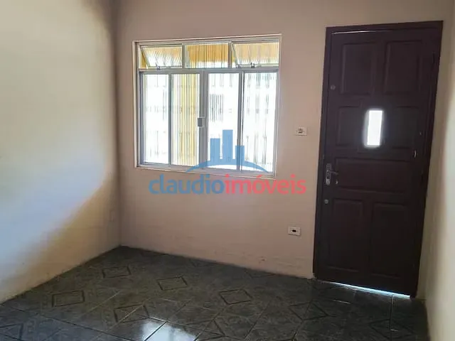 Casa 3 quartos e 2 banheiros, à venda, no bairro Vila Independência em Barra Mansa