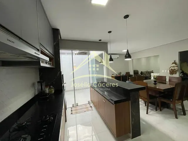 Casa com 314m² 3 quartos e 3 banheiros, à venda, no bairro 23 de Setembro em Várzea Grande