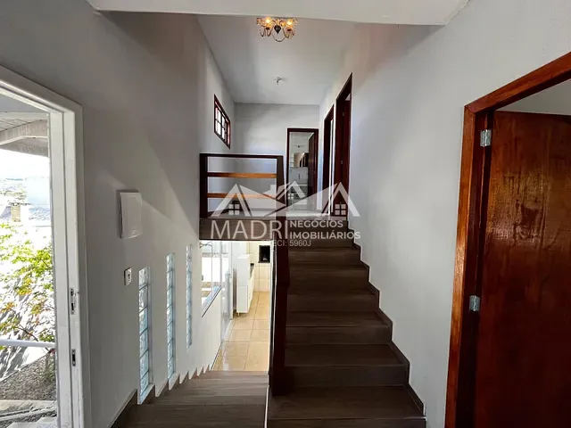 Casa 3 quartos e 2 banheiros, à venda, no bairro Caminho Novo em Palhoça