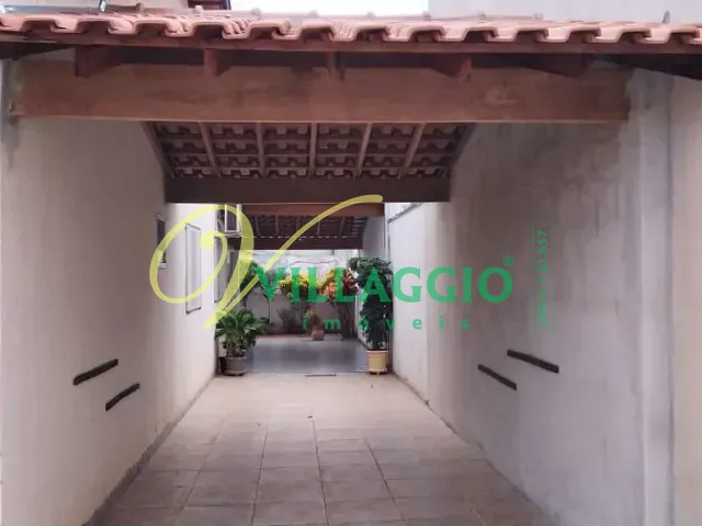 Casa com 205m² 3 quartos e 2 banheiros, à venda, no bairro Parque Residencial Celina Dalul em Mirassol
