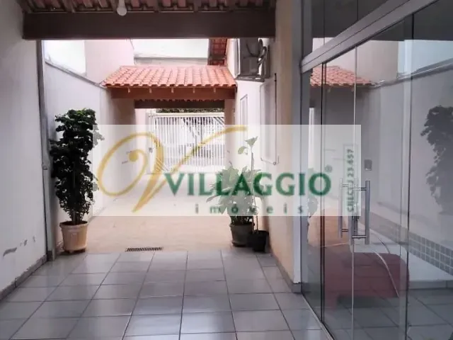 Casa com 205m² 3 quartos e 2 banheiros, à venda, no bairro Parque Residencial Celina Dalul em Mirassol