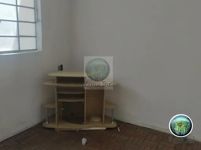 Casa com 150m² 3 quartos e 1 banheiro, à venda, no bairro Vila Augusta em Sorocaba