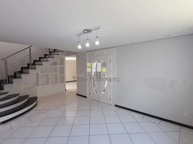 Casa com 318m² 3 quartos e 2 banheiros, à venda, no bairro Parque Franceschini em Sumaré