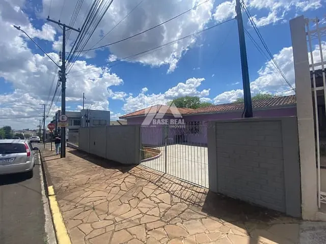Casa com 235m² 3 quartos e 3 banheiros, à venda, no bairro Centro em Guarapuava