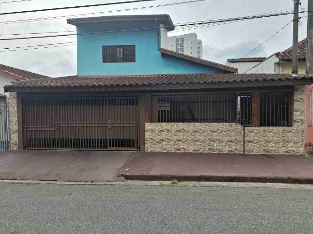 Casa com 300m² 3 quartos e 2 banheiros, à venda, no bairro Crispim em Pindamonhangaba