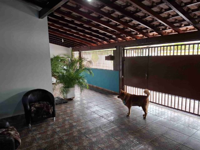 Casa com 300m² 3 quartos e 2 banheiros, à venda, no bairro Crispim em Pindamonhangaba