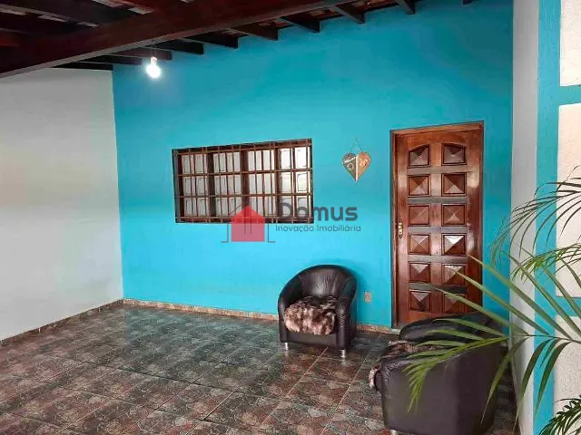 Casa com 300m² 3 quartos e 2 banheiros, à venda, no bairro Crispim em Pindamonhangaba