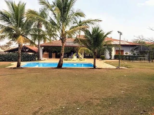 Casa com 2600m² 4 quartos e 6 banheiros, à venda, no bairro Condomínio Fechado Village Haras São Luiz II em Salto