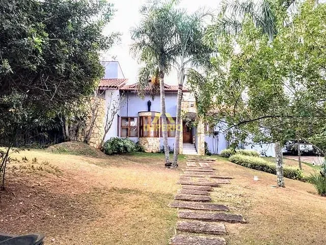 Casa com 2600m² 4 quartos e 6 banheiros, à venda, no bairro Condomínio Fechado Village Haras São Luiz II em Salto