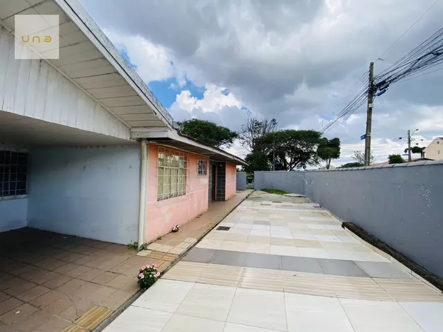 Casa com 240m² 3 quartos e 1 banheiro, à venda, no bairro Pinheirinho em Curitiba