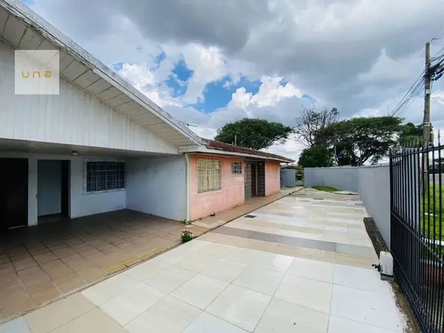 Casa com 240m² 3 quartos e 1 banheiro, à venda, no bairro Pinheirinho em Curitiba
