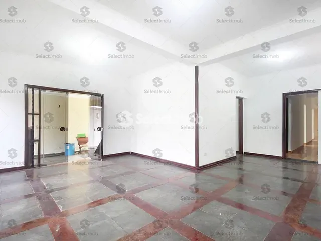 Casa com 500m², à venda, no bairro Vila Nossa Senhora das Vitórias em Mauá