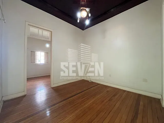 Casa 3 quartos e 4 banheiros, à venda, no bairro Centro em Bauru