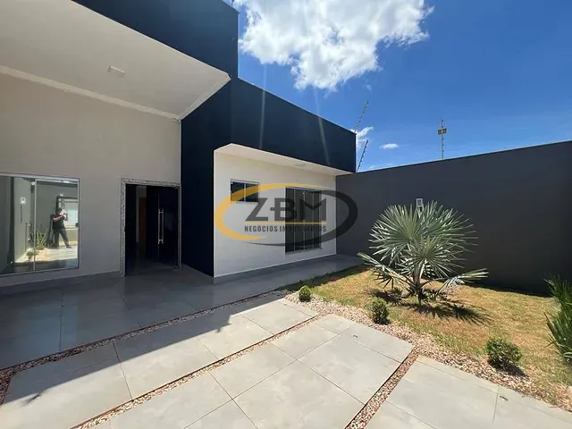 Casa 3 quartos e 2 banheiros, à venda, no bairro Colinas em Londrina