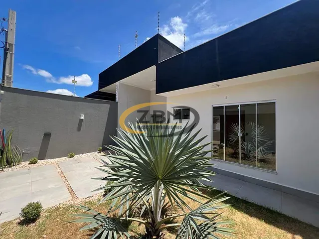 Casa 3 quartos e 2 banheiros, à venda, no bairro Colinas em Londrina
