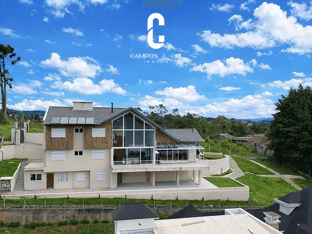 Casa com 1104m² 4 quartos e 5 banheiros, à venda, no bairro Alto do Capivari em Campos do Jordão