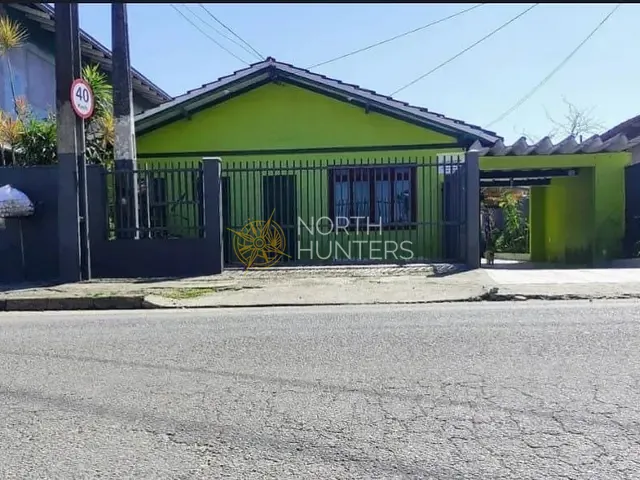 Casa com 295m², à venda, no bairro Boehmerwald em Joinville