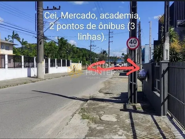 Casa com 295m², à venda, no bairro Boehmerwald em Joinville