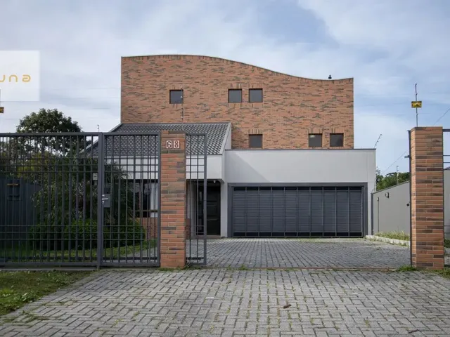 Casa com 576m² 4 quartos e 5 banheiros, à venda, no bairro Bacacheri em Curitiba