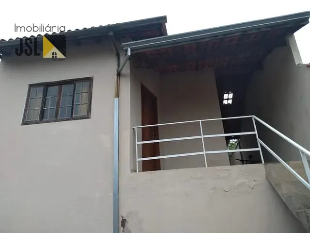 Casa com 175m² 3 quartos e 2 banheiros, à venda, no bairro Parque Residencial Santo André em Caçapava
